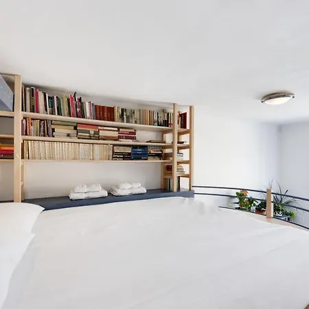 Comfy Two Bedroom Lejlighed Ljubljana
