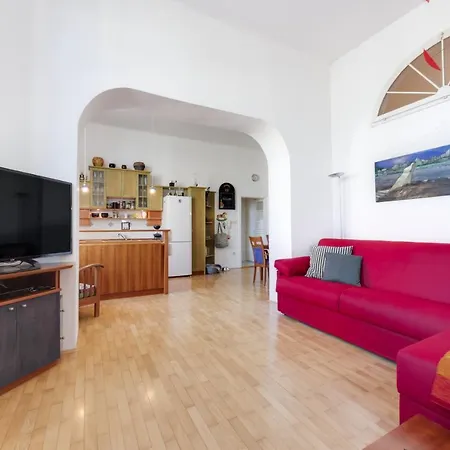 Comfy Two Bedroom شقة ليوبليانا
